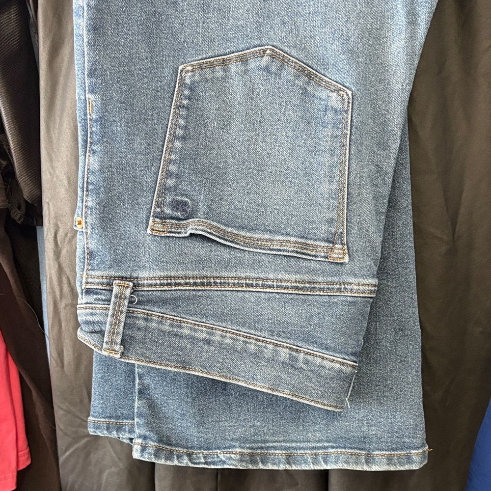 Jessica Simpson Classic Flare High Rise Blue Jeans